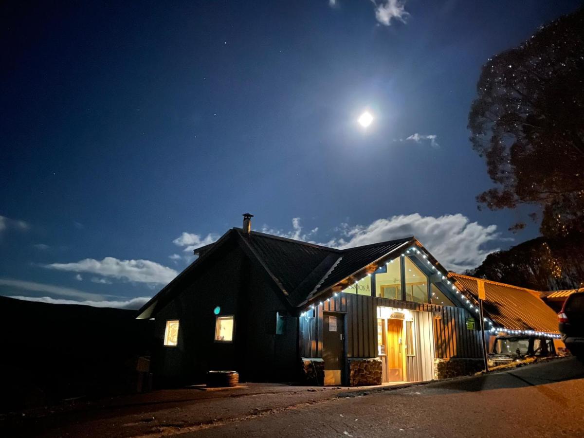 Cooroona Alpine Lodge ฟอลส์ครีก ภายนอก รูปภาพ