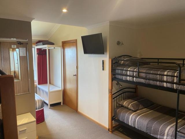 Cooroona Alpine Lodge ฟอลส์ครีก ภายนอก รูปภาพ