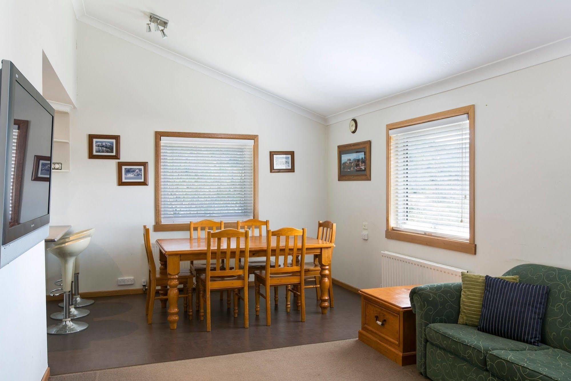 Cooroona Alpine Lodge ฟอลส์ครีก ภายนอก รูปภาพ