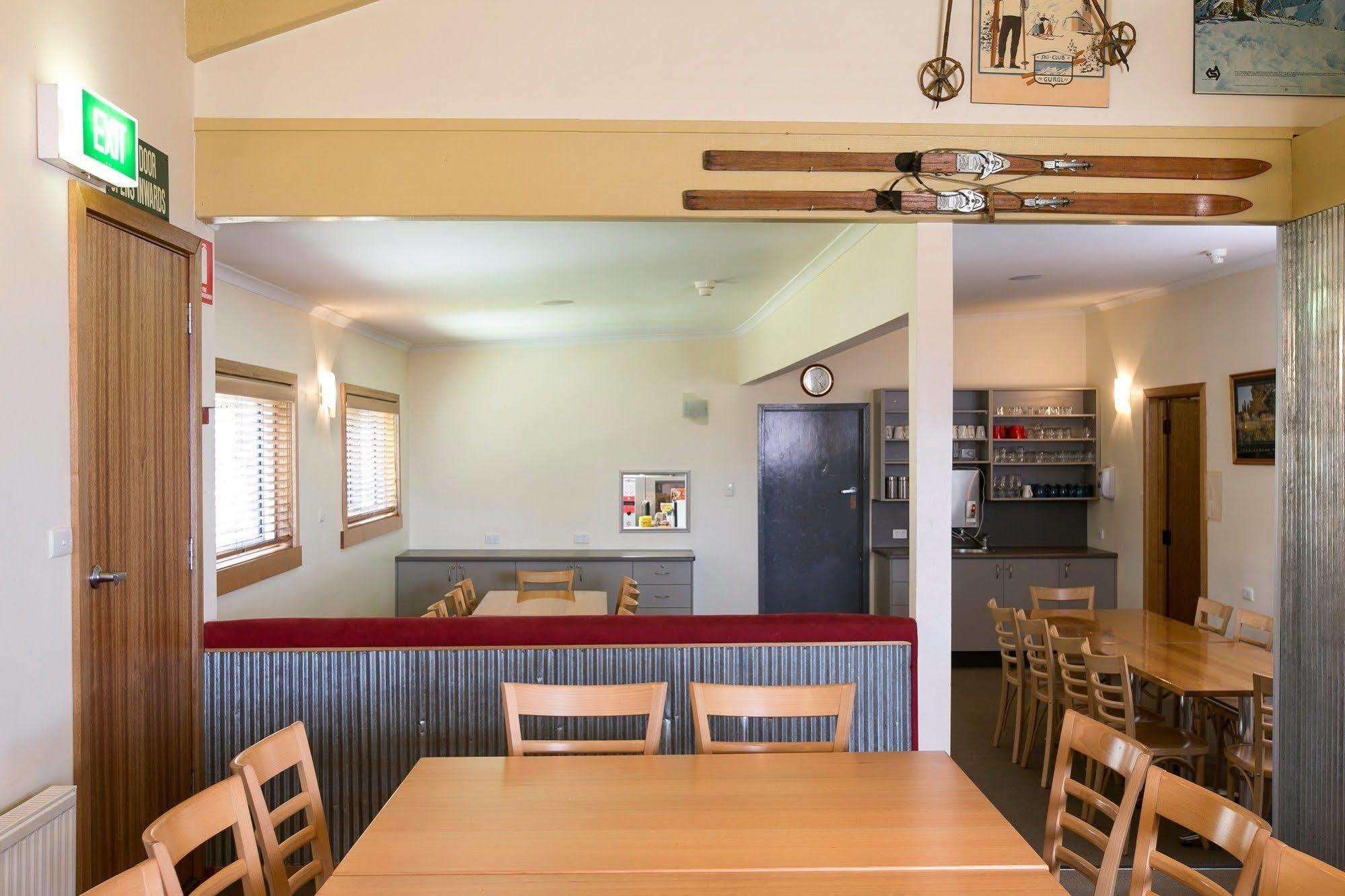 Cooroona Alpine Lodge ฟอลส์ครีก ภายนอก รูปภาพ
