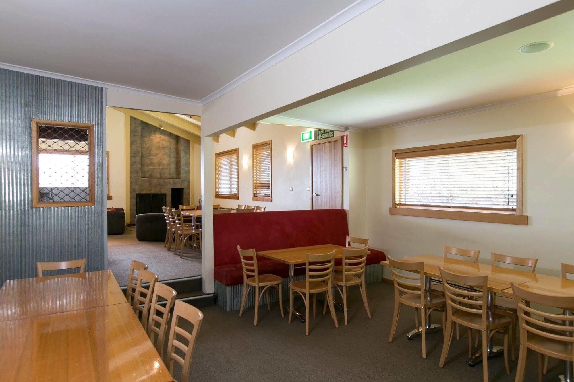 Cooroona Alpine Lodge ฟอลส์ครีก ภายนอก รูปภาพ