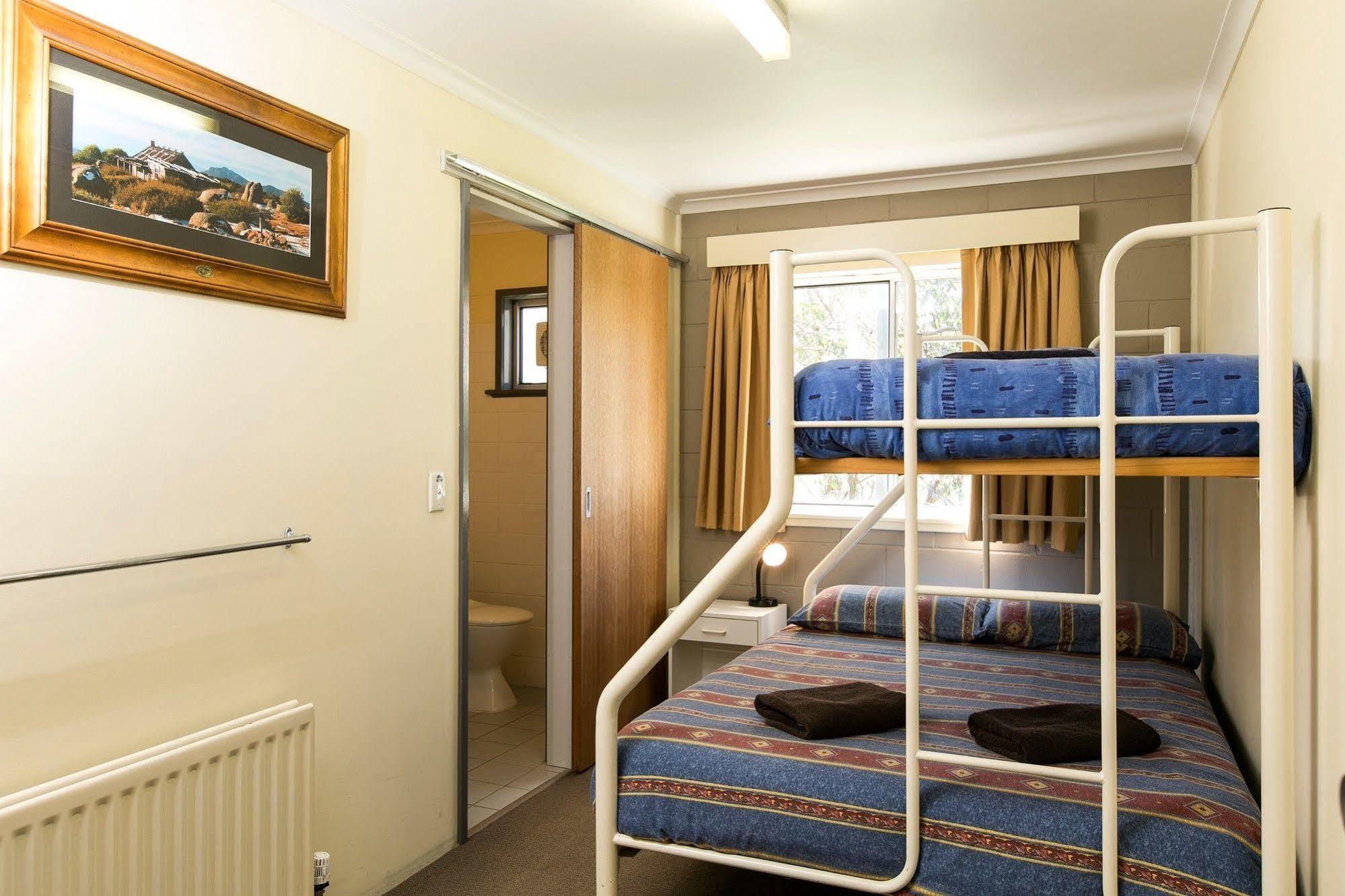 Cooroona Alpine Lodge ฟอลส์ครีก ภายนอก รูปภาพ