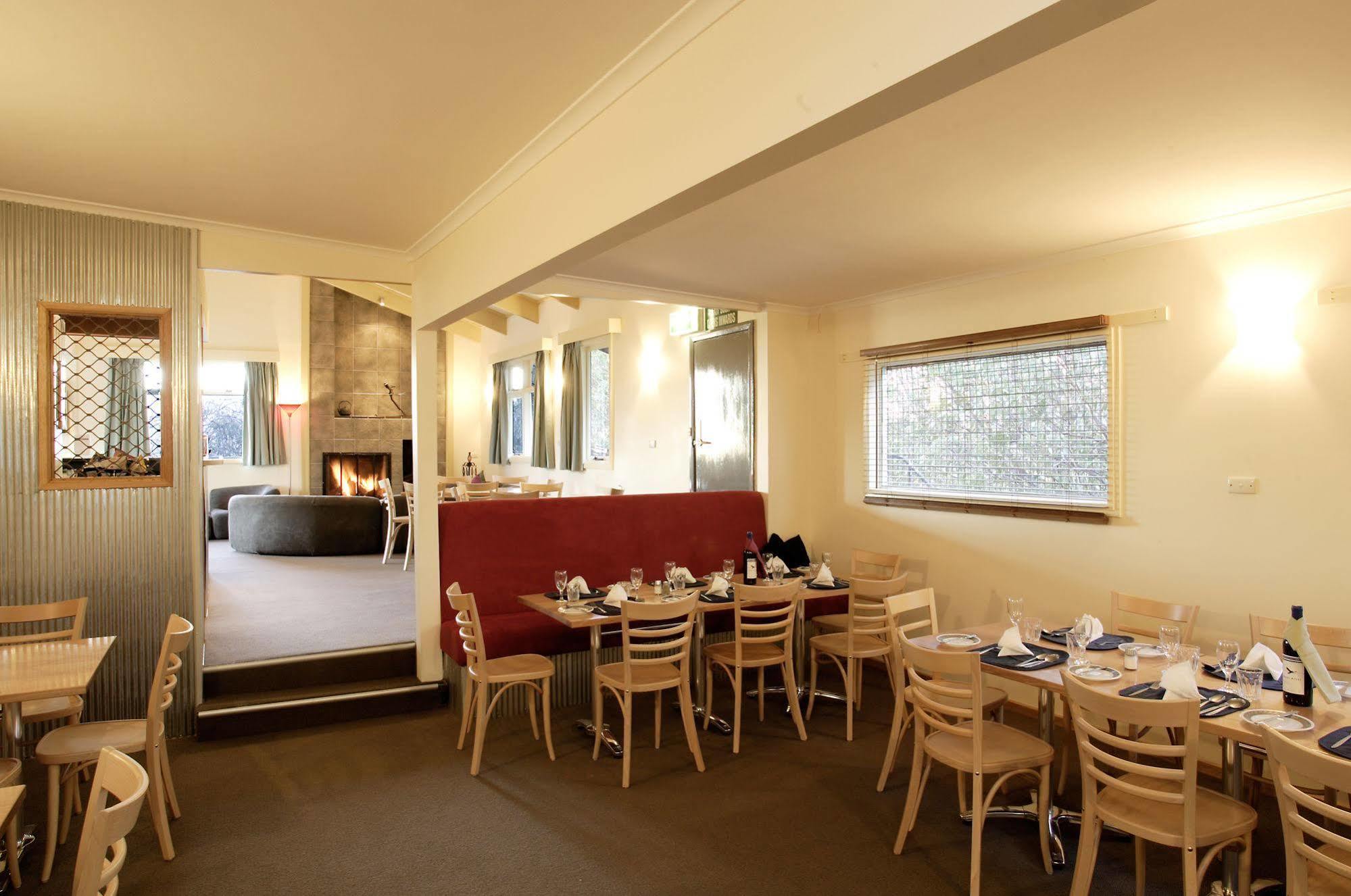 Cooroona Alpine Lodge ฟอลส์ครีก ภายนอก รูปภาพ